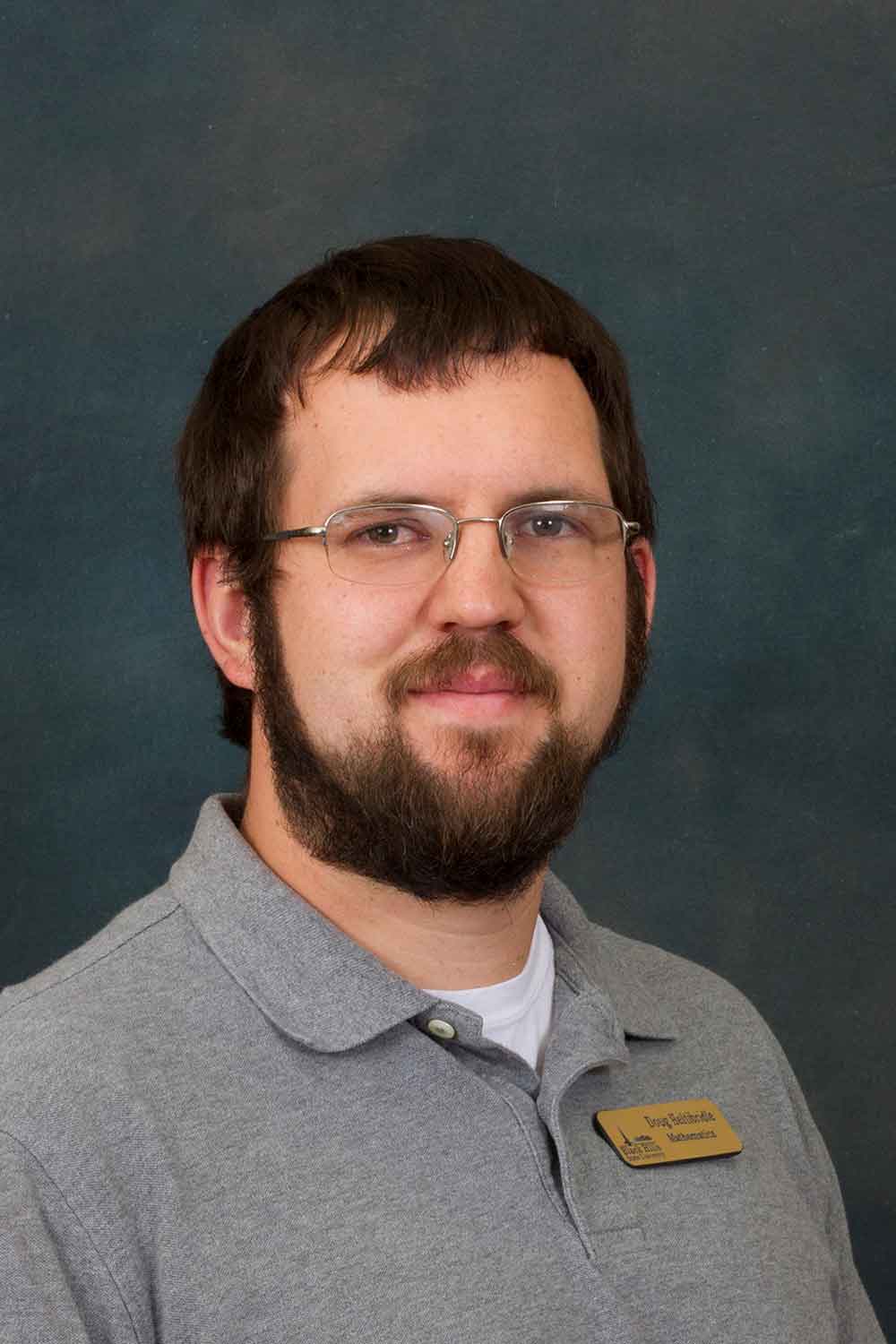 Profile Picture: 300w x 400h