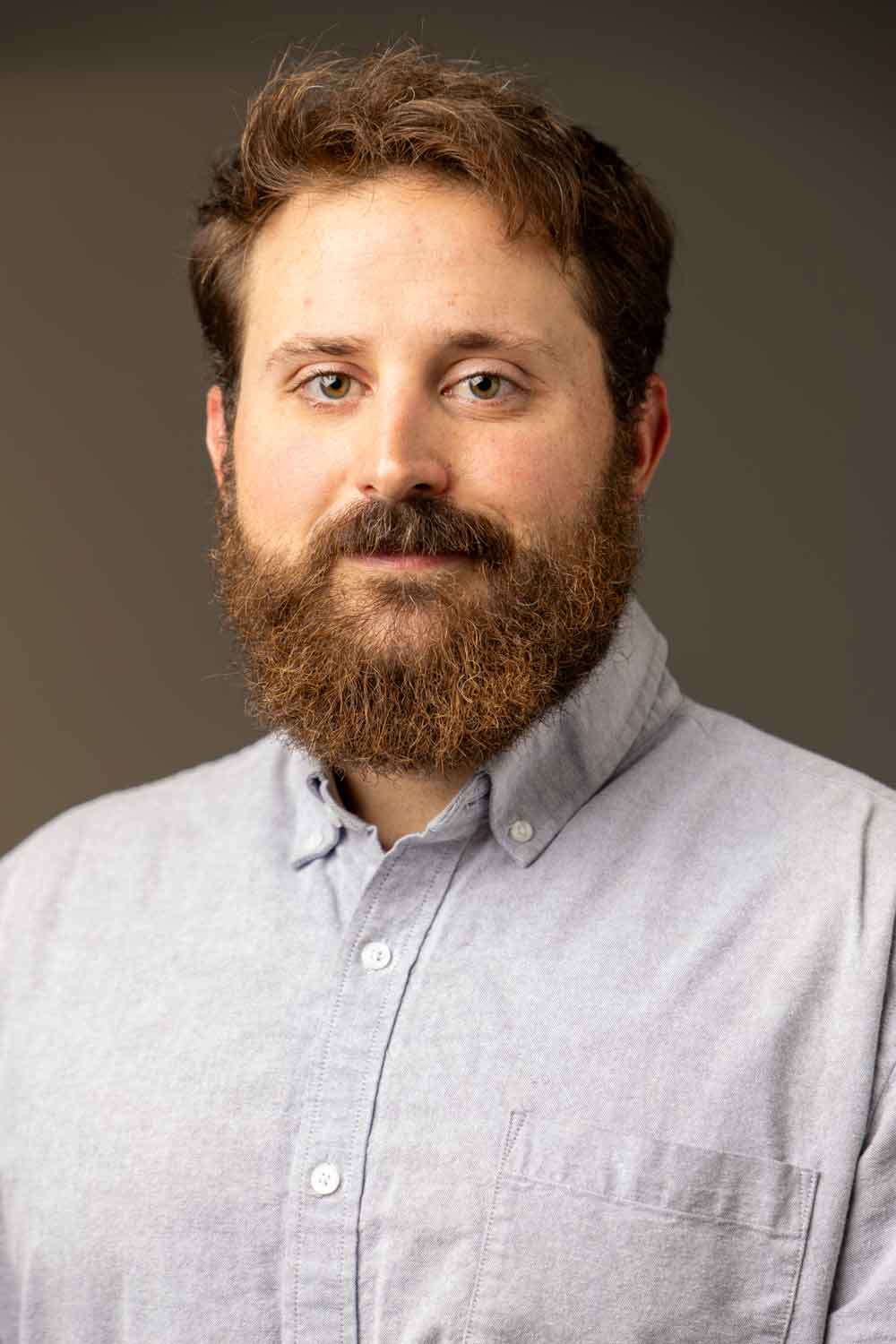 Profile Picture: 300w x 400h