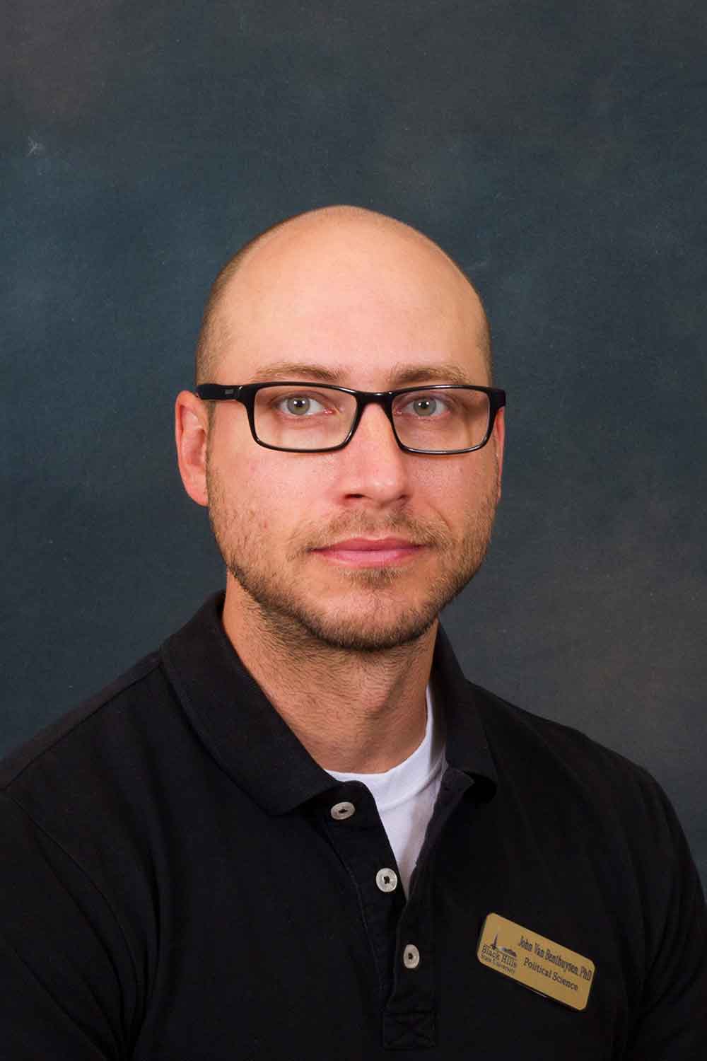 Profile Picture: 300w x 400h