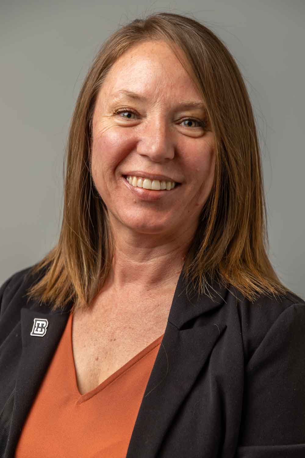 Profile Picture: 300w x 400h