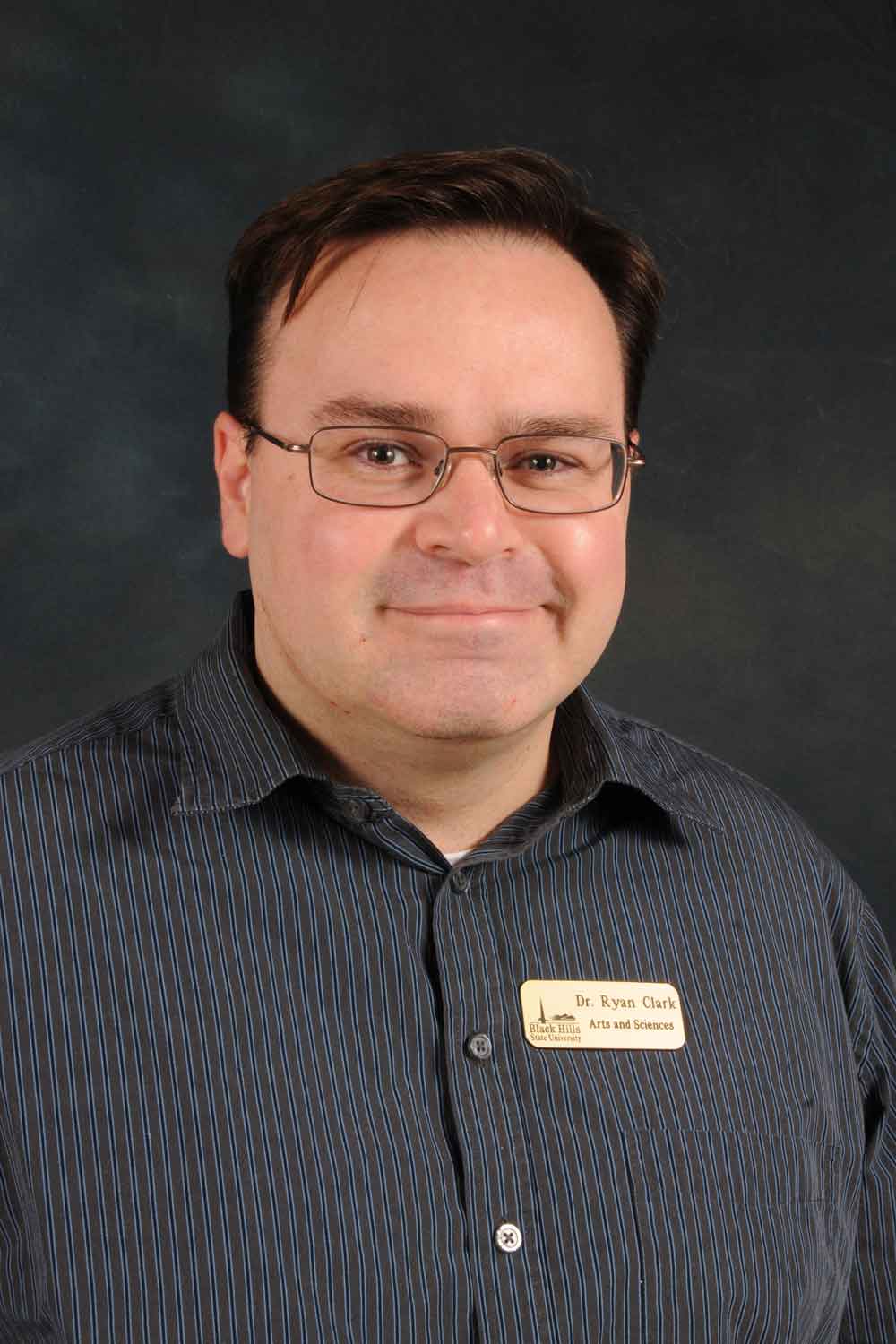 Profile Picture: 300w x 400h