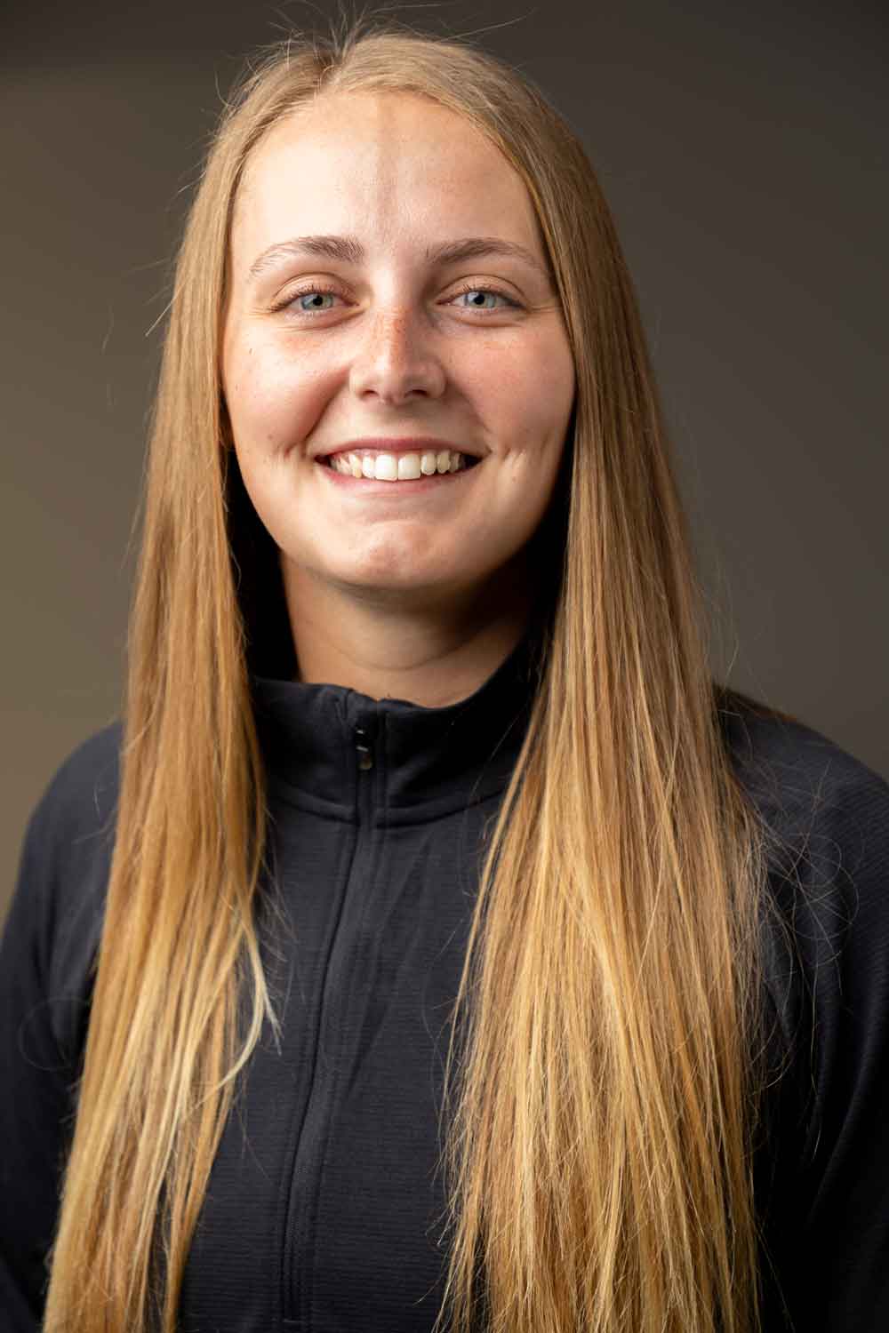 Profile Picture: 300w x 400h