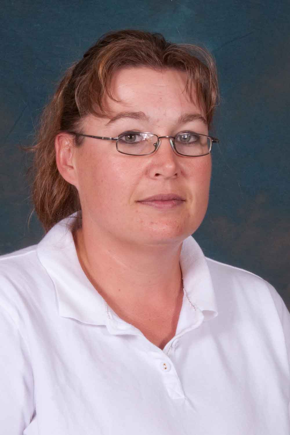 Profile Picture: 300w x 400h